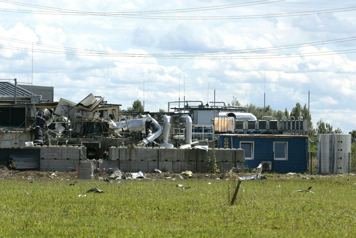 Bei der Wasserstoffexplosion wurde ein Mitarbeiter verletzt. apa