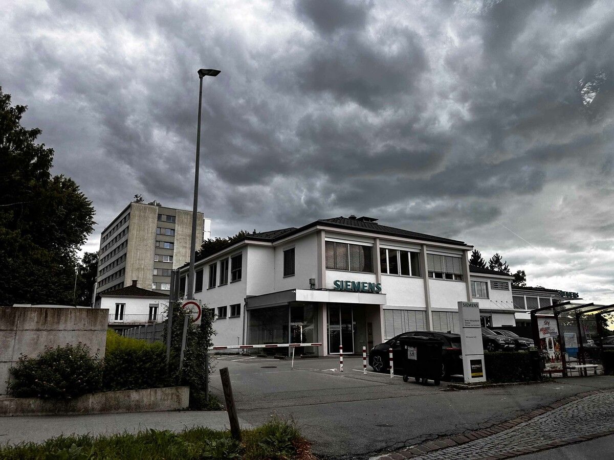 Bei Siemens hat man Erfahrung mit Korruption. Wohl deshalb schweigen die Sprecher in Wien und München beharrlich. VN/MS