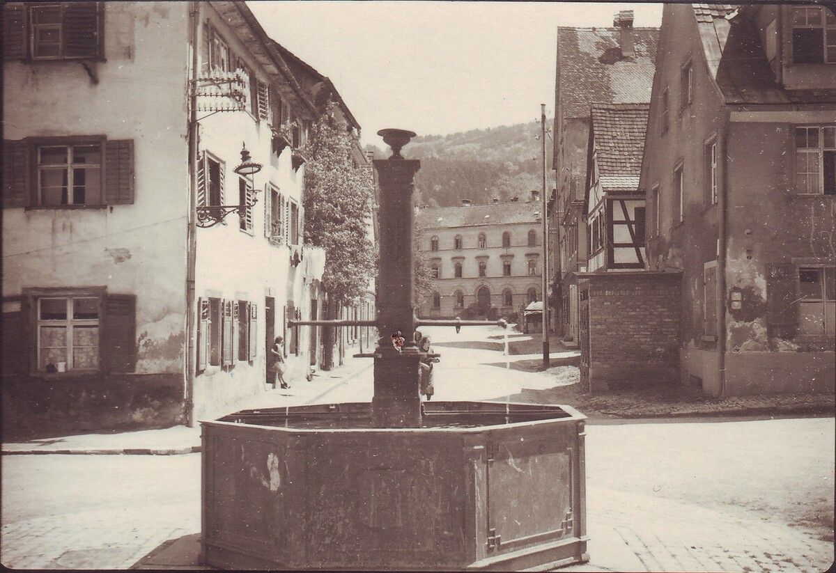 Bregenzer Oberstadt (im Hintergrund das Gefangenenhaus), 1944. Stadtarchiv Bregenz