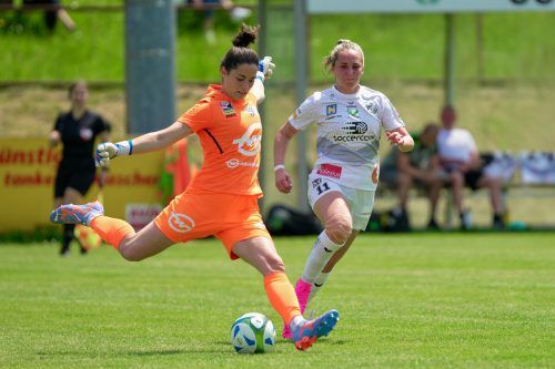 Charlotte Voll will sich in der Deutschen Bundesliga bei Bayer 04 Leverkusen durchsetzen. gepa