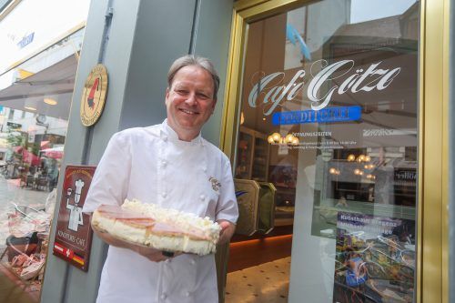 Das Café Götze ist eines der verbleibenden traditionellen Kaffeehäuser in der Bregenzer Innenstadt. VN/Steurer (5)