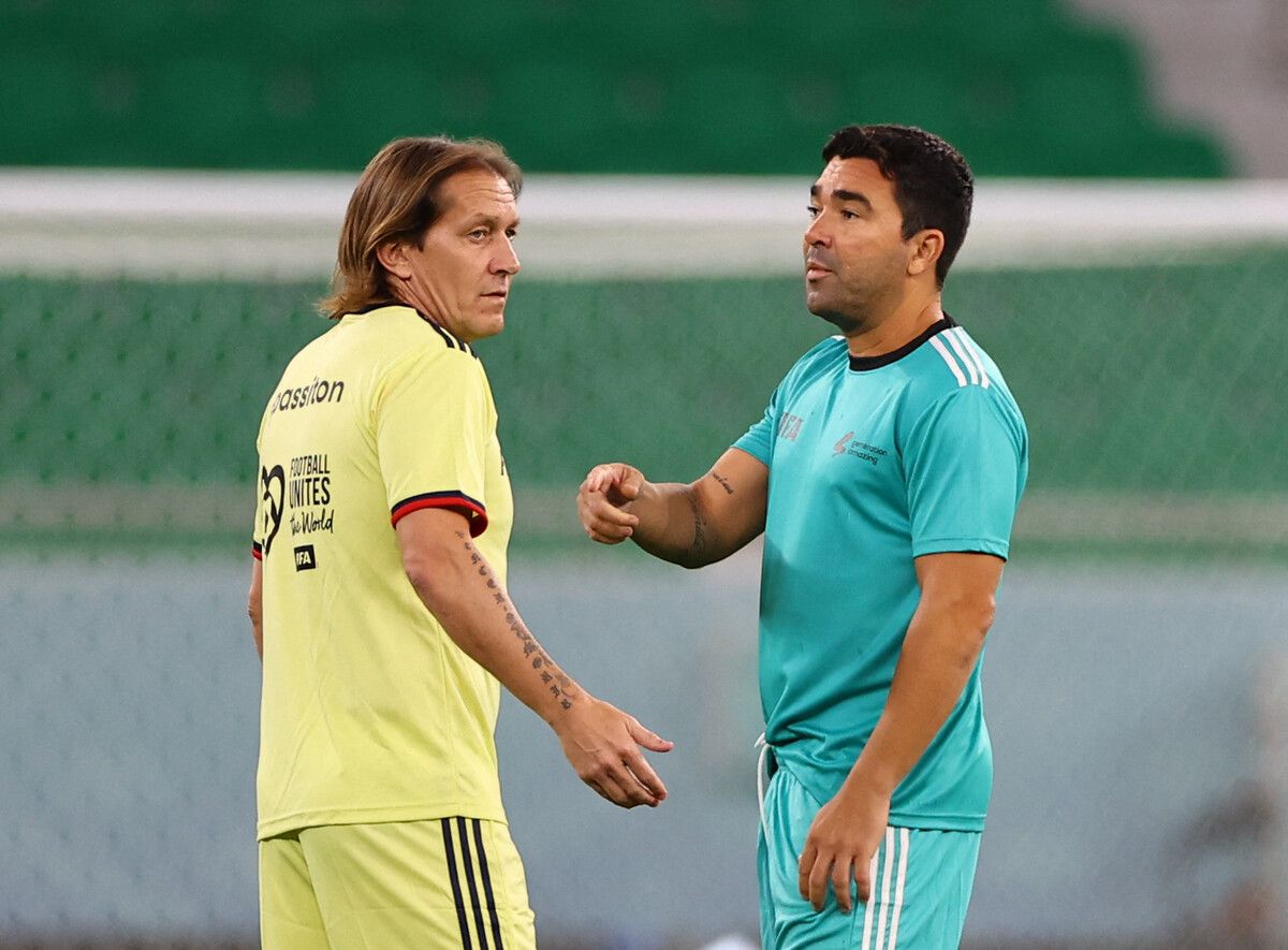 Deco, hier bei einem Benefizspiel, wird neuer Sportdirektor des FC Barcelona.reuters