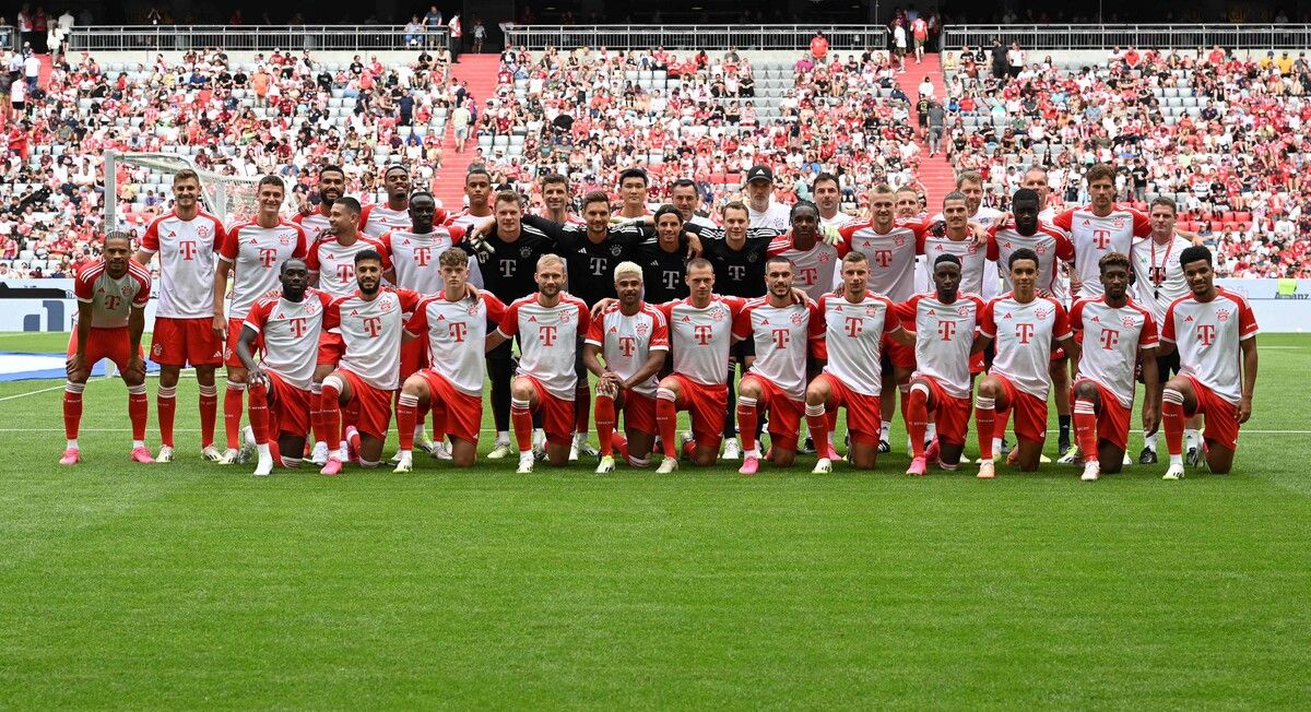 Die Teampräsentation des FC Bayern fand bereits Ende Juli statt - die Kaderplanung ist aber weiterhin ein Fragezeichen. Harry Kane ist zwar mittlerweile da, ein Verteidiger und ein Torhüter fehlen aber. Pavard wird gehen. APA
