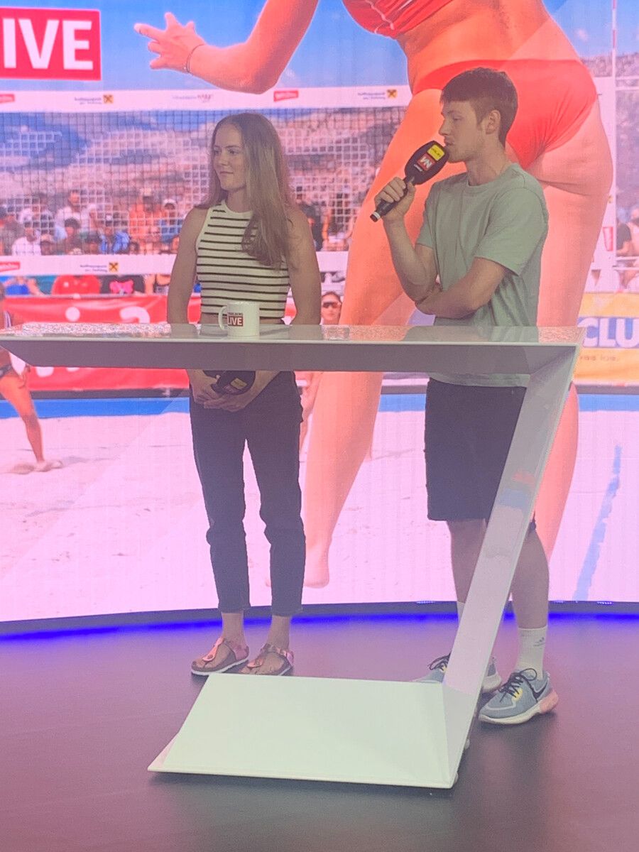Die Wolfurtrophy ist das Event für Beachvolleyball in Westösterreich, wie Sarah Hinteregger und Jakob Reiter berichten.
