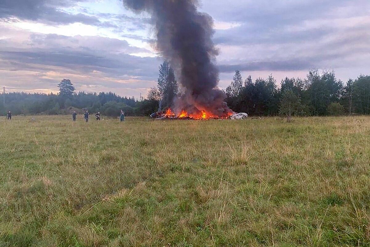 Dieses Foto soll das abgestürzte Flugzeug zeigen. Es wurde auf dem Telegramm-Kanal veröffentlicht, den Prigoschin für seine Videos nutzte.Handout/Telegram/AFP