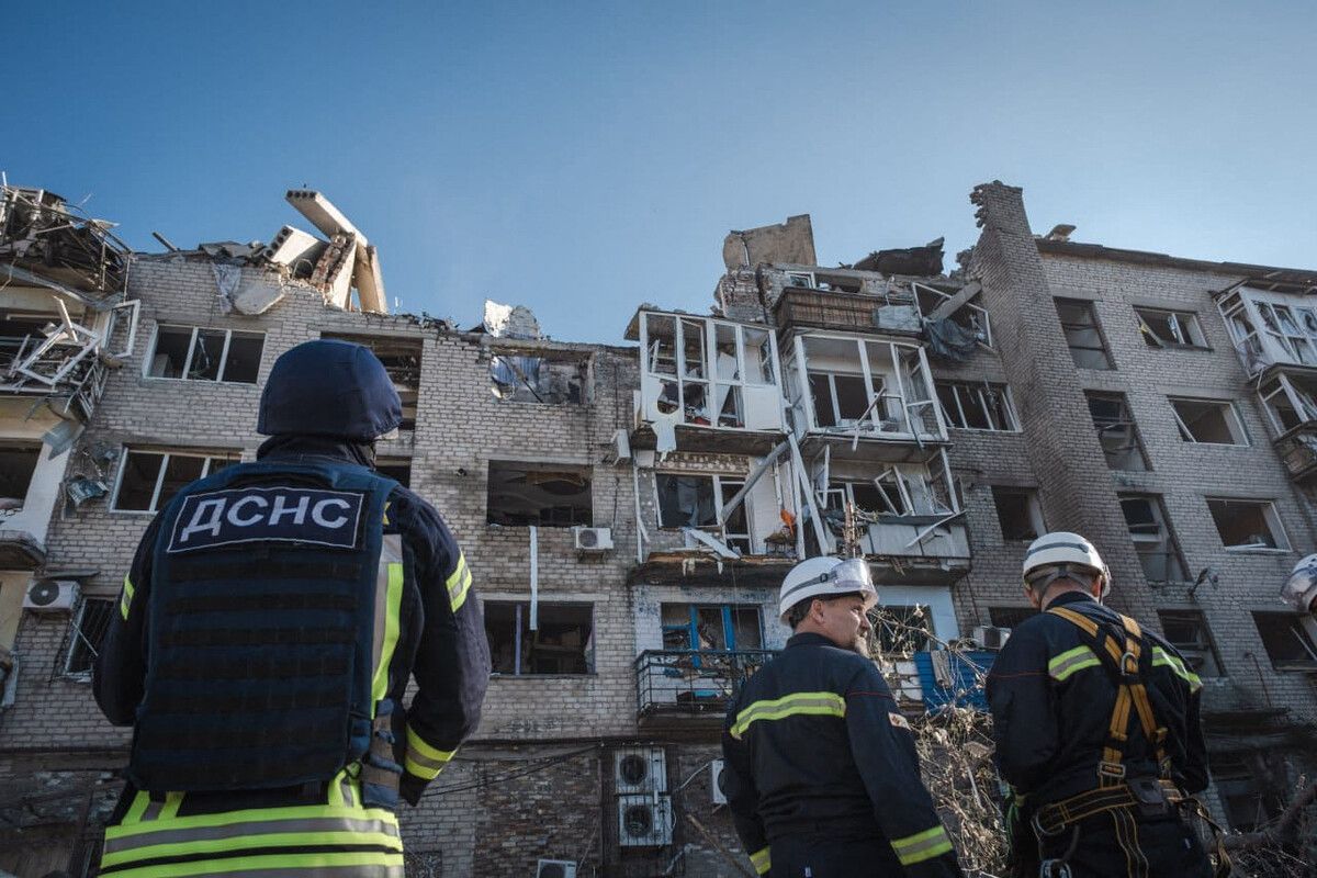 Ein Wohnviertel in Pokrowsk wurde von den Raketen getroffen. AFP