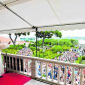 Jubelnder Empfang für Papst Franziskus