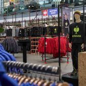 Strauss-Pop-up-Store