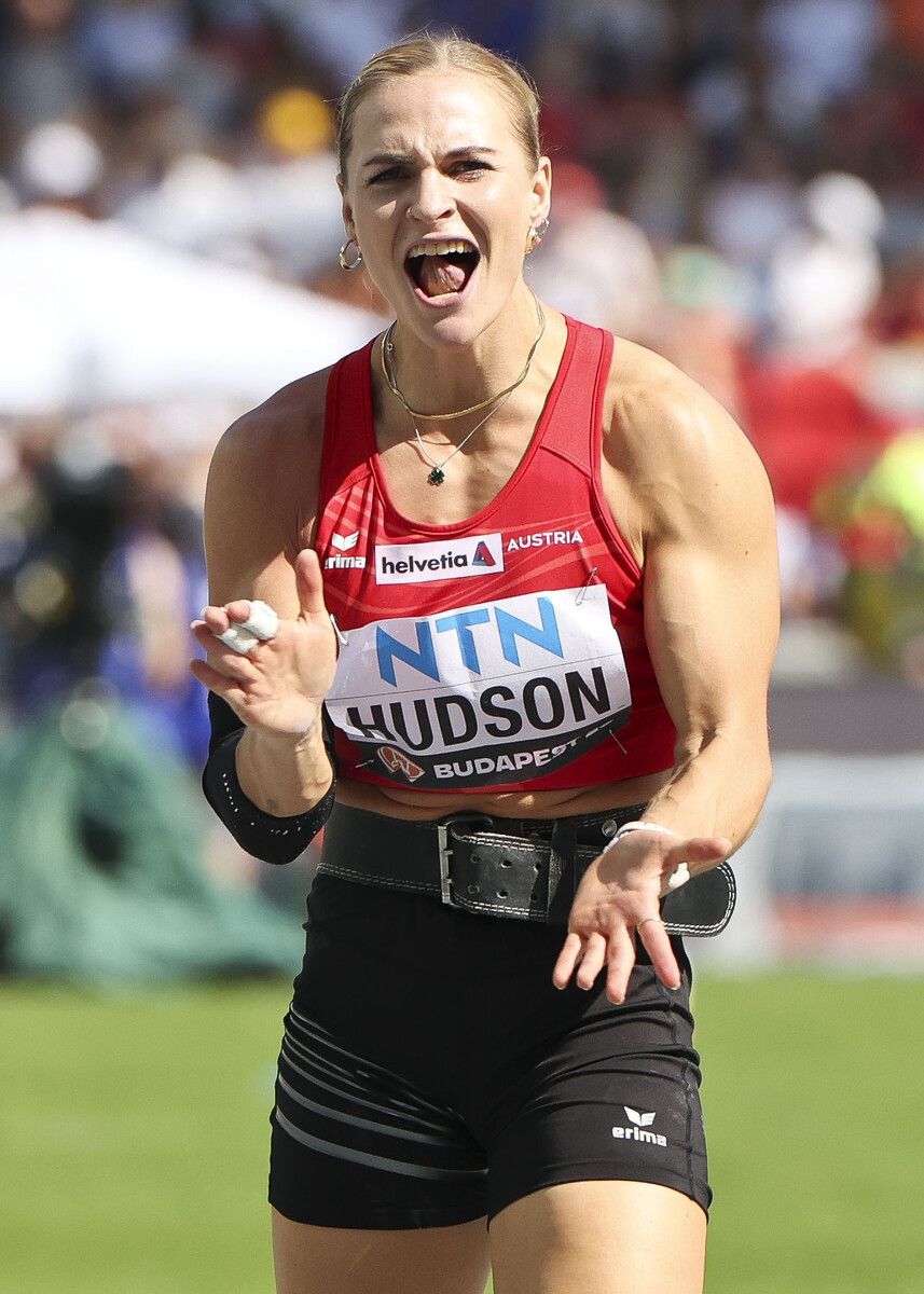 Groß war die Freude bei Victoria Hudson nach dem Wurf über 62,96 Meter.gepa