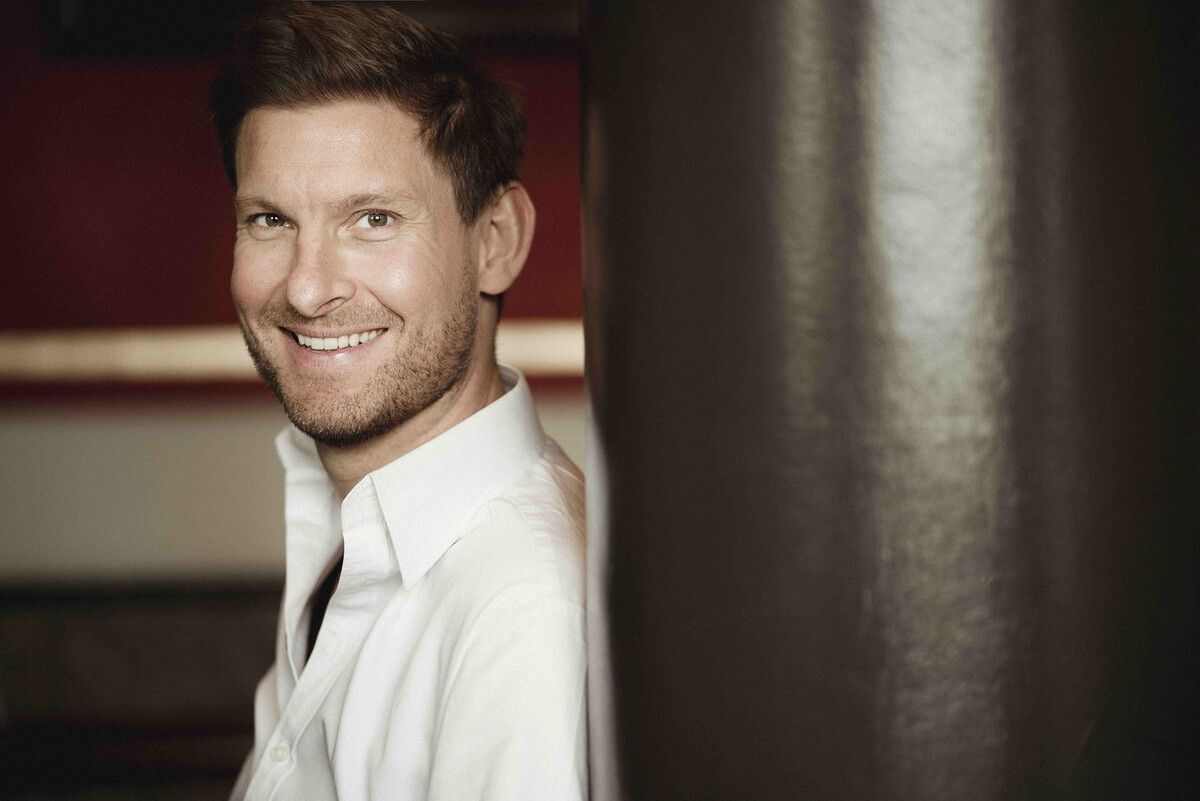 Kristian Bezuidenhout beherrscht das Spiel am Hammerklavier in Perfektion. Marco Borggreve
