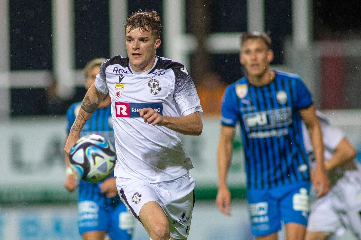 Lukas Brückler (23) brauchte keine lange Anlaufzeit, um sich in die Mannschaft zu spielen. Heute soll er wieder die Offensive von SW Bregenz beleben.gepa