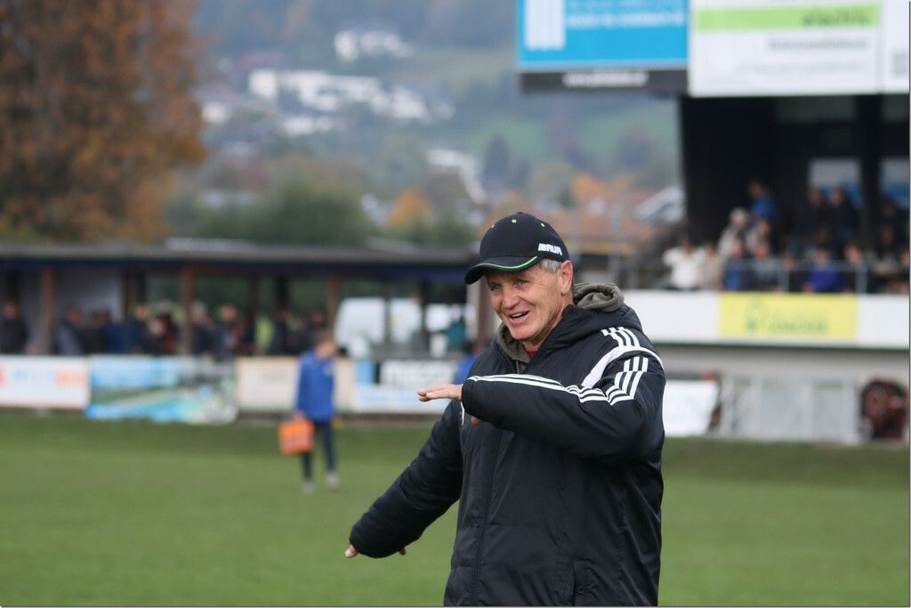 Manfred Keckeis ist mit Leib und Seele Platzwart in Röthis.vn-tk