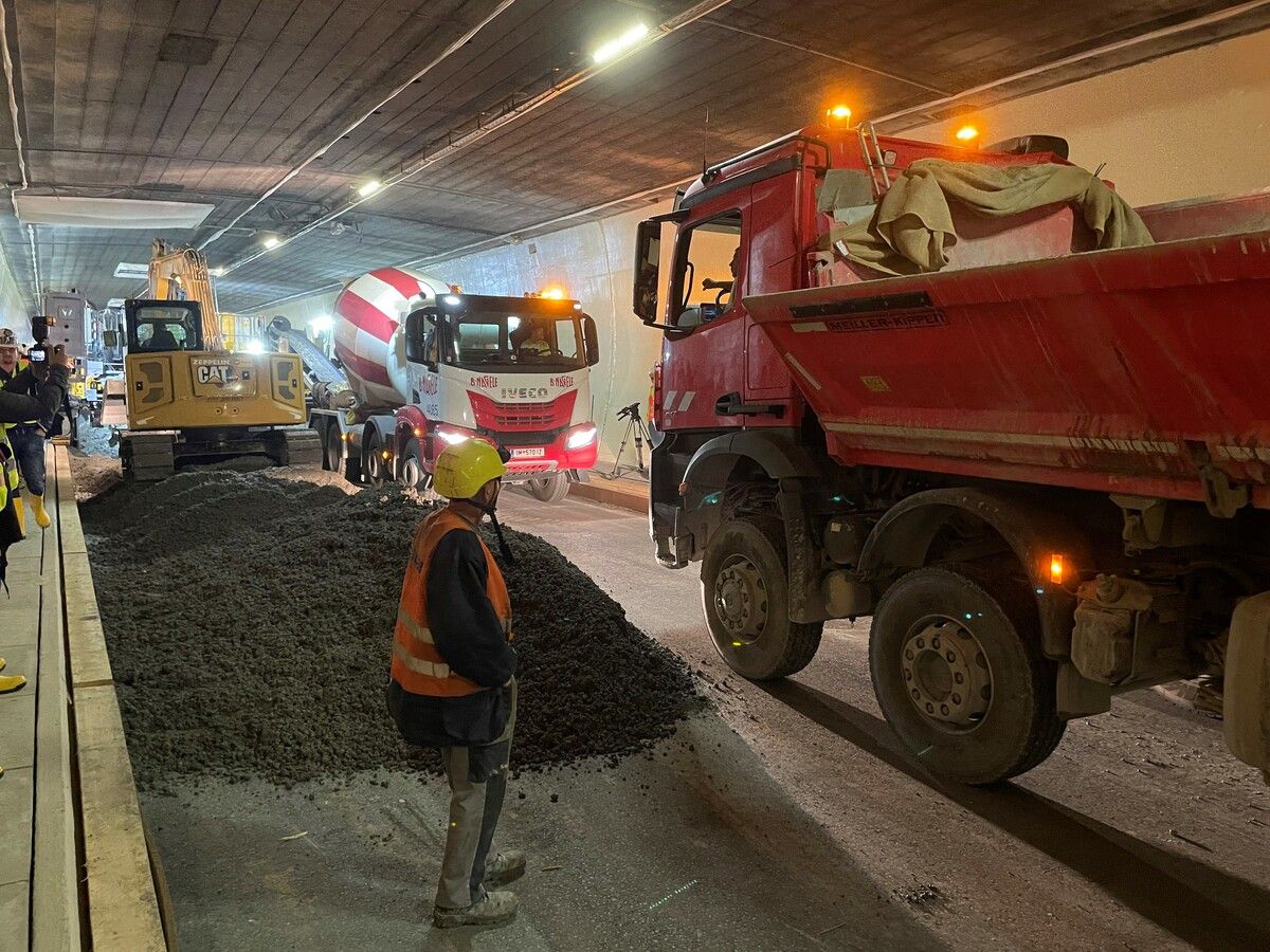 Mit dem Lokalisierungstool „Crew Companion“ können Arbeiter im Tunnel und in Minen sicher lokalisiert werden. ASFINAG