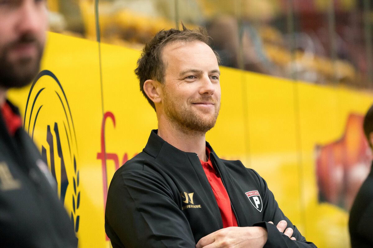 PIV-Coach Dylan Stanley kann mit der Leistung nicht zufrieden sein.VN-Stiplovsek