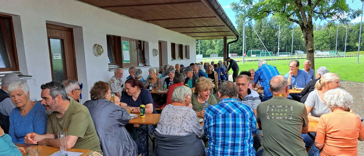 PVÖ Leiblachtal feierte Grillparty am Sportplatz Sandriesel. PVÖ Leiblachtal