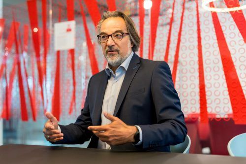 Roman Fessler ist von den Chancen Künstlicher Intelligenz überzeugt.  VN/STIPLOVSEK