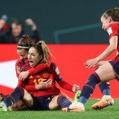 Spanien feiert Torschützin Olga