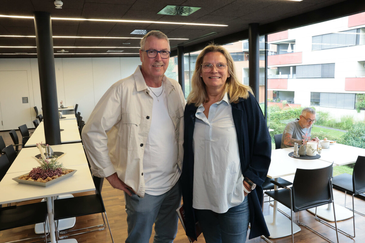 Versicherer Helmut Scholler und Gabi Längle (Tischlerei Längle).