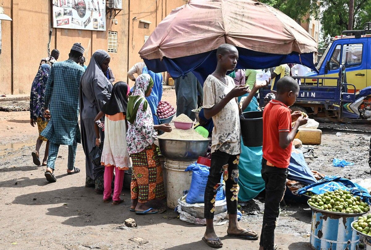 Viele Bewohner der nigrischen Hauptstadt Niamey begrüßen den Putsch und hoffen nun gehört zu werden. AFP