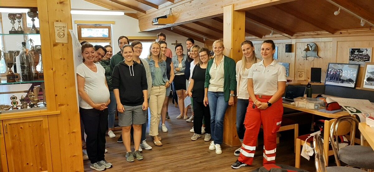 Weil die Nachfrage so groß war, fanden gleich zwei Erste-Hilfe-Säuglings- und Kindernotfallkurse im Hochmontafon statt. Frauenbewegung Gaschurn-Partenen
