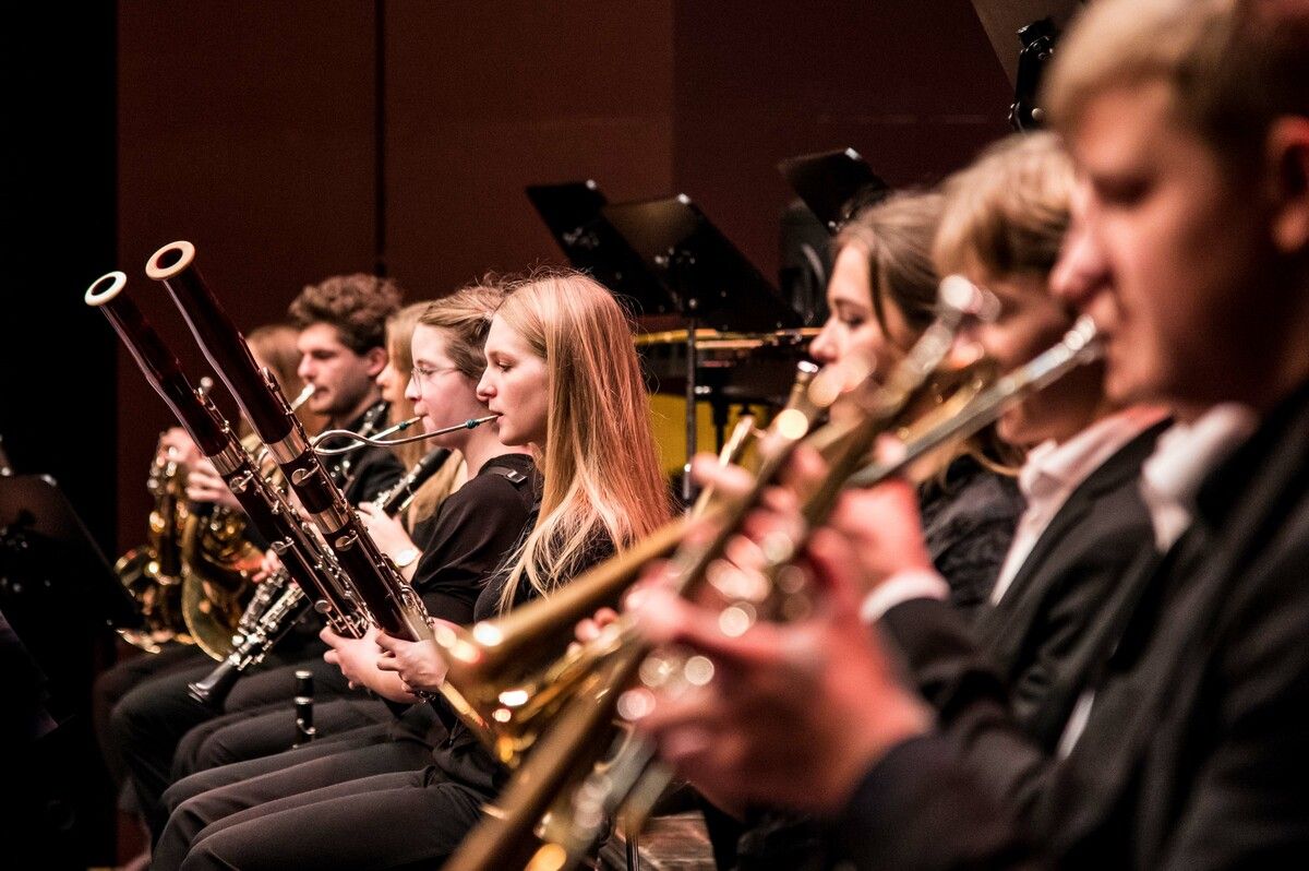 Zum Auftakt der neuen Saison entführt das Jugendsinfonieorchester sein Publikum auf eine musikalische Reise rund ums Mittelmeer. Jugendsinfonieorchester dornbirn