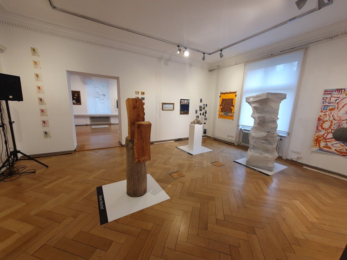 65 Kunstschaffende präsentieren in der Villa Claudia in Feldkirch ihre teils neuesten Werke. TSH