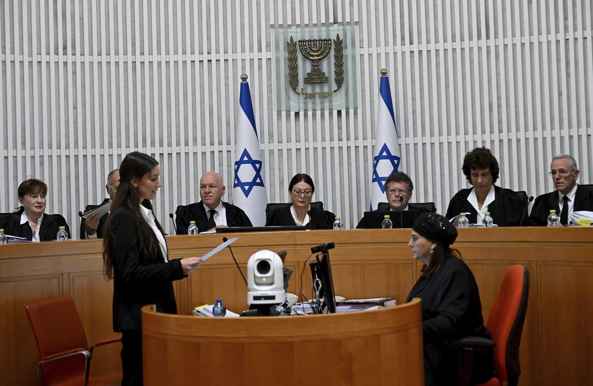 Das Oberste Gericht in Israel verhandelte über die eigene Schwächung. Entscheidung in wenigen Wochen erwartet. AP
