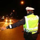 17-Jähriger flüchtet mit gestohlenem Pkw