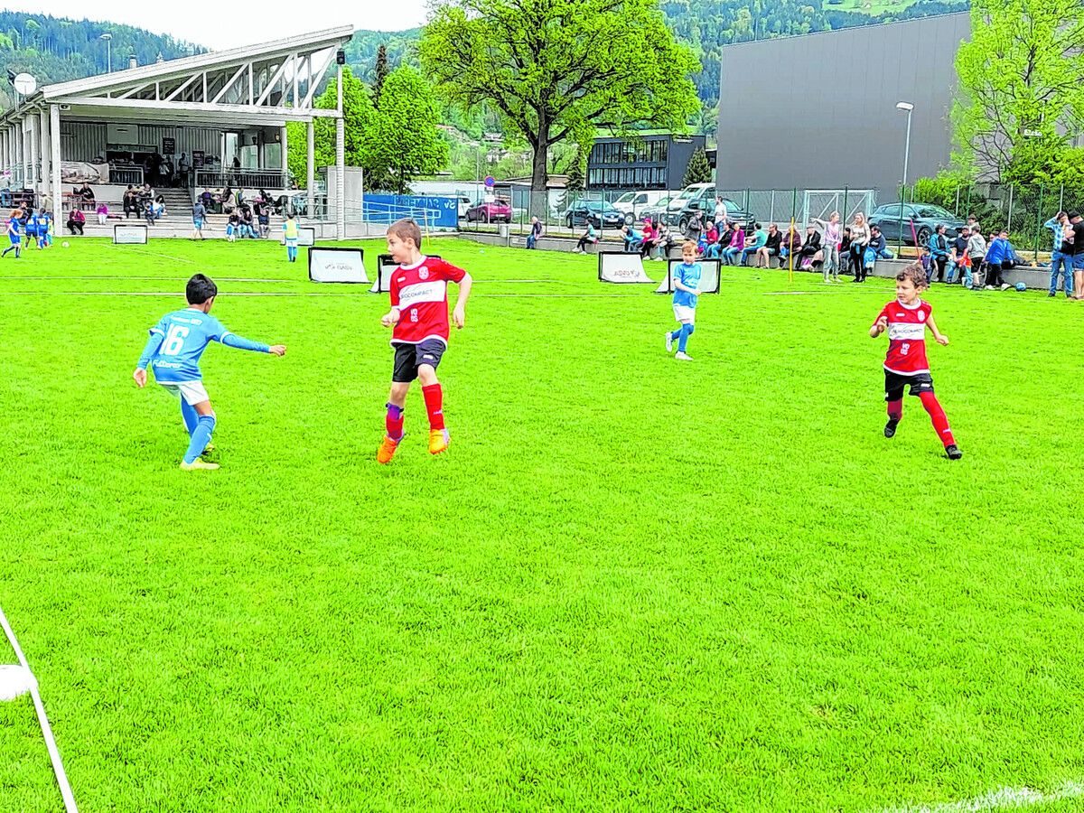 Der Sattaaser Nachwuchs freut sich auf zahlreiche Besucher und auf spannende Spiele.SV Satteins