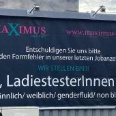 Dreiste Plakate an Bordell erhitzen die Gemüter in Graz