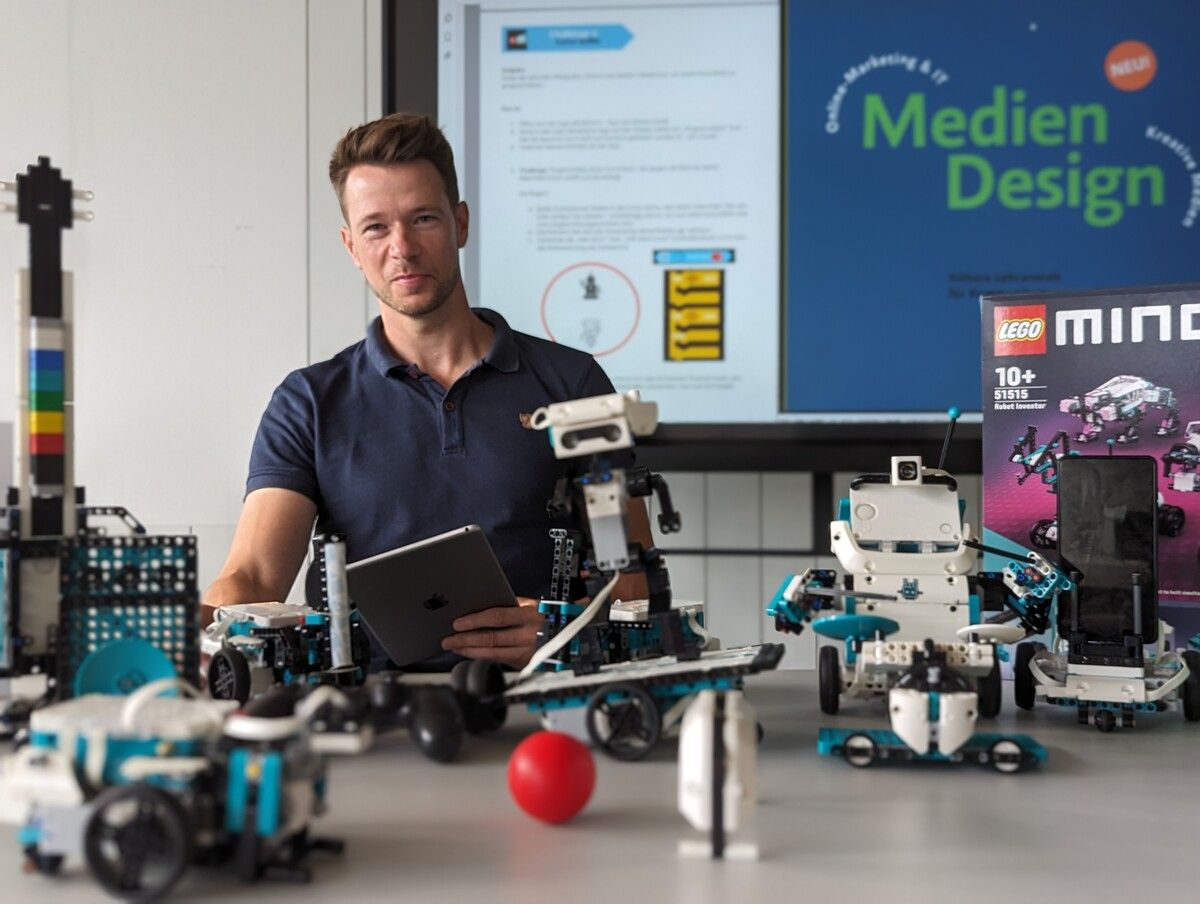 Die Grundlagen vom informatischen Denken und Robotik werden in dem neuen Fach, das Andreas Amann unterrichtet, vermittelt.