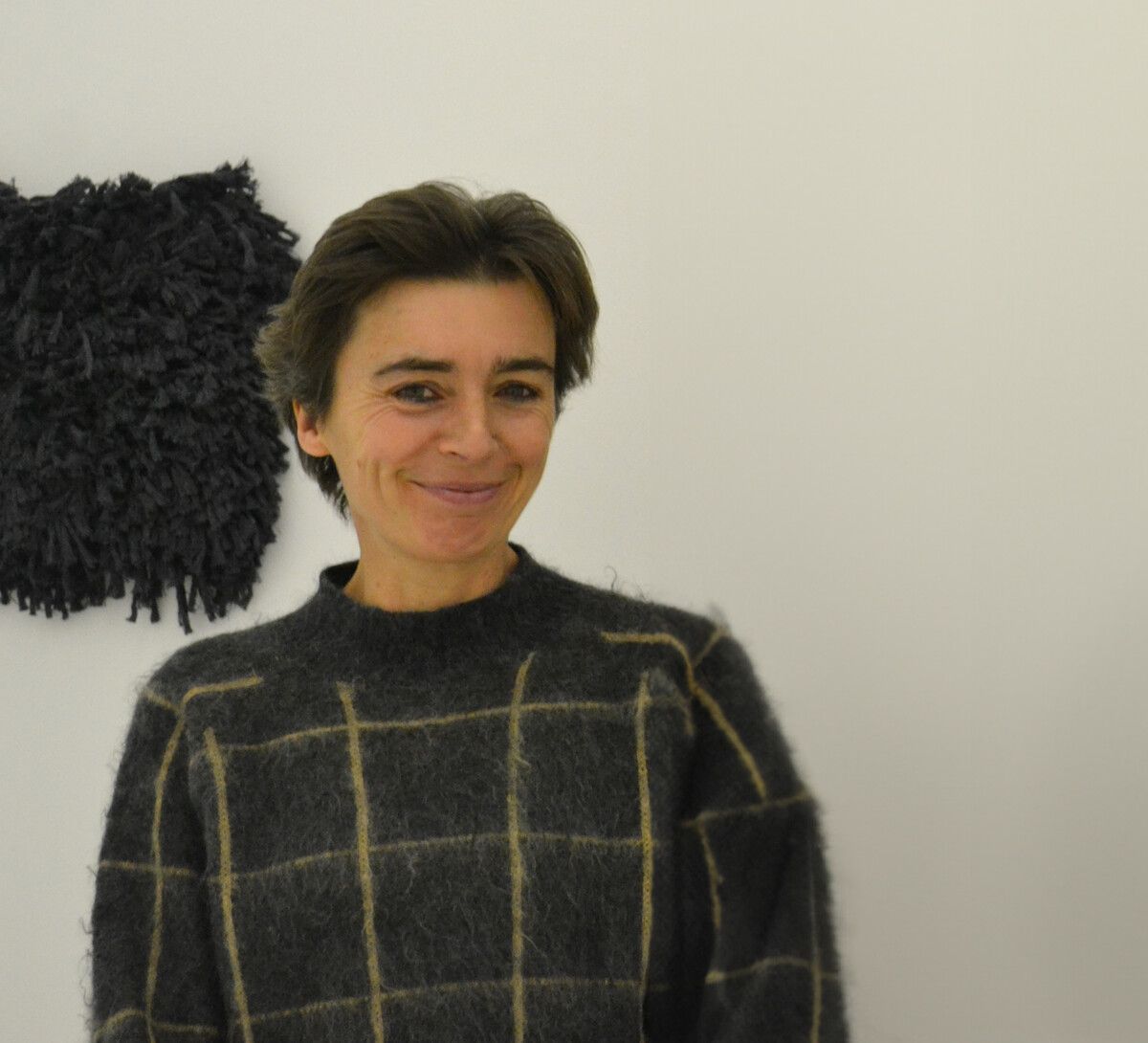 Die Wiener Objektkünstlerin Franziska Stiegholzer stellt ihre Zeichnungen, die Wasser, Kunst und Raum vereinen, in der Galerie.Z in Hard aus.Monika Bischof