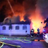 Großbrand in Klavierfabrik ­Bösendorfer in Wiener Neustadt