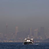 Dichter Rauch hängt über Sydney