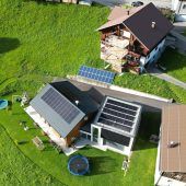 PV-Anlage auf der Fassade als Lösung