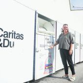 Was passiert mit der Kleidung aus dem Caritas-Sammelcontainer
