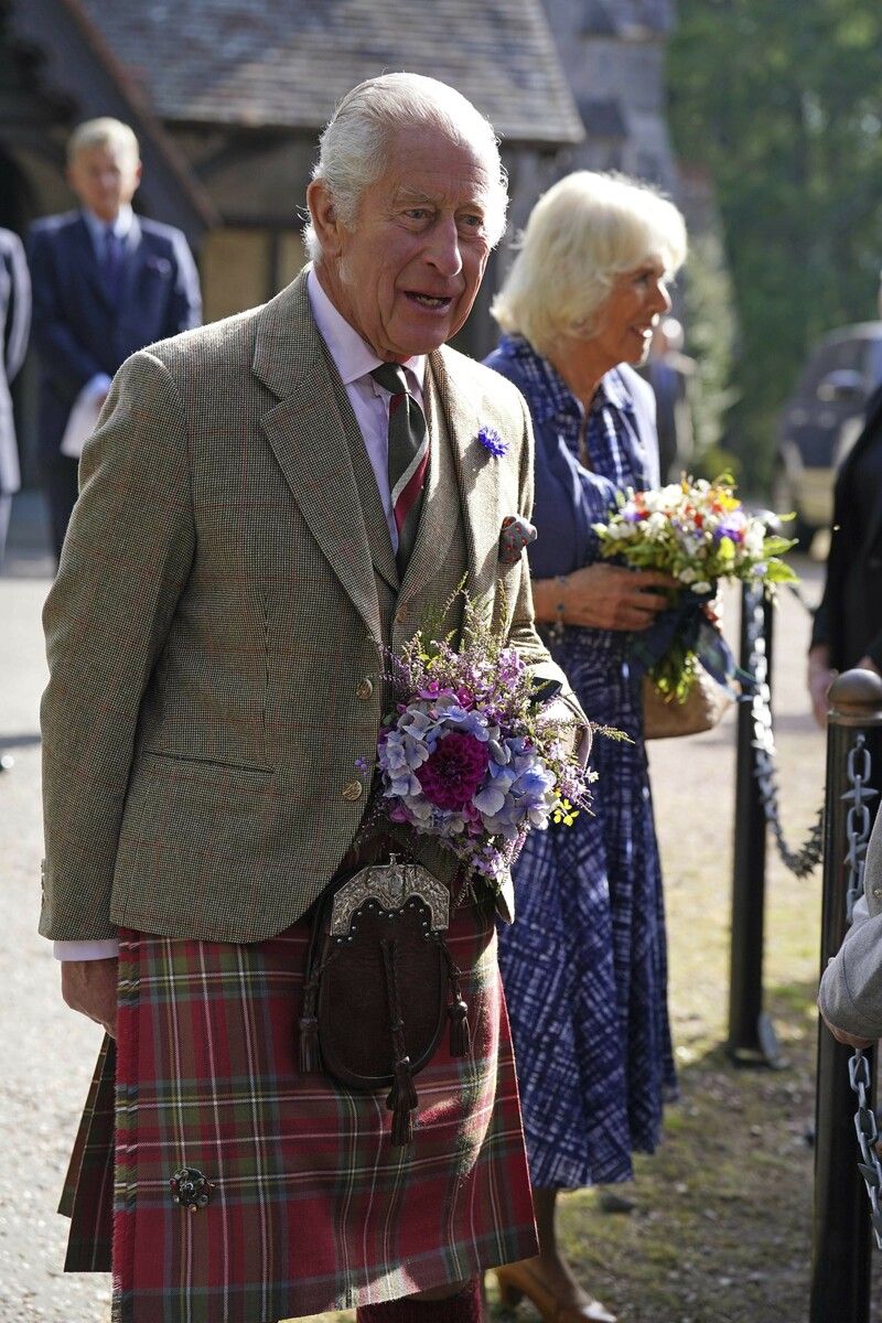 König Charles III. und Camilla nahmen an einem Gedenkgottesdienst teil. AP