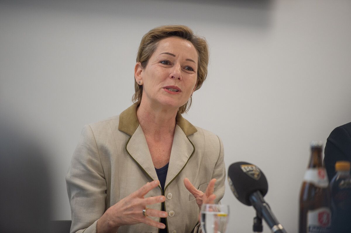 LR Martina Rüscher sieht Ärzteaus­bildung gut aufgestellt. vn/romberg
