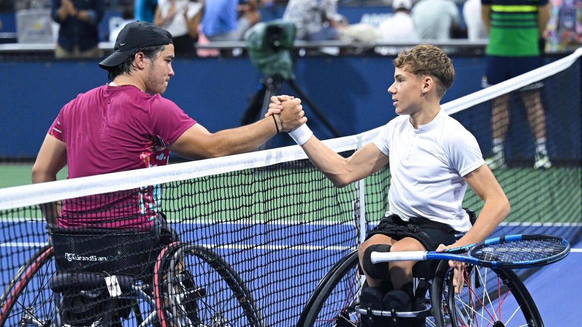 Maximilian Taucher (r.) nach der 1:6-, 3:6-Niederlage im Halbfinale gegen den späterenUS-Open-Sieger Dahnon Ward aus Großbritannien. US Open
