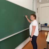 „Achterbahn der Gefühle“: Junglehrerin im Schulalltag