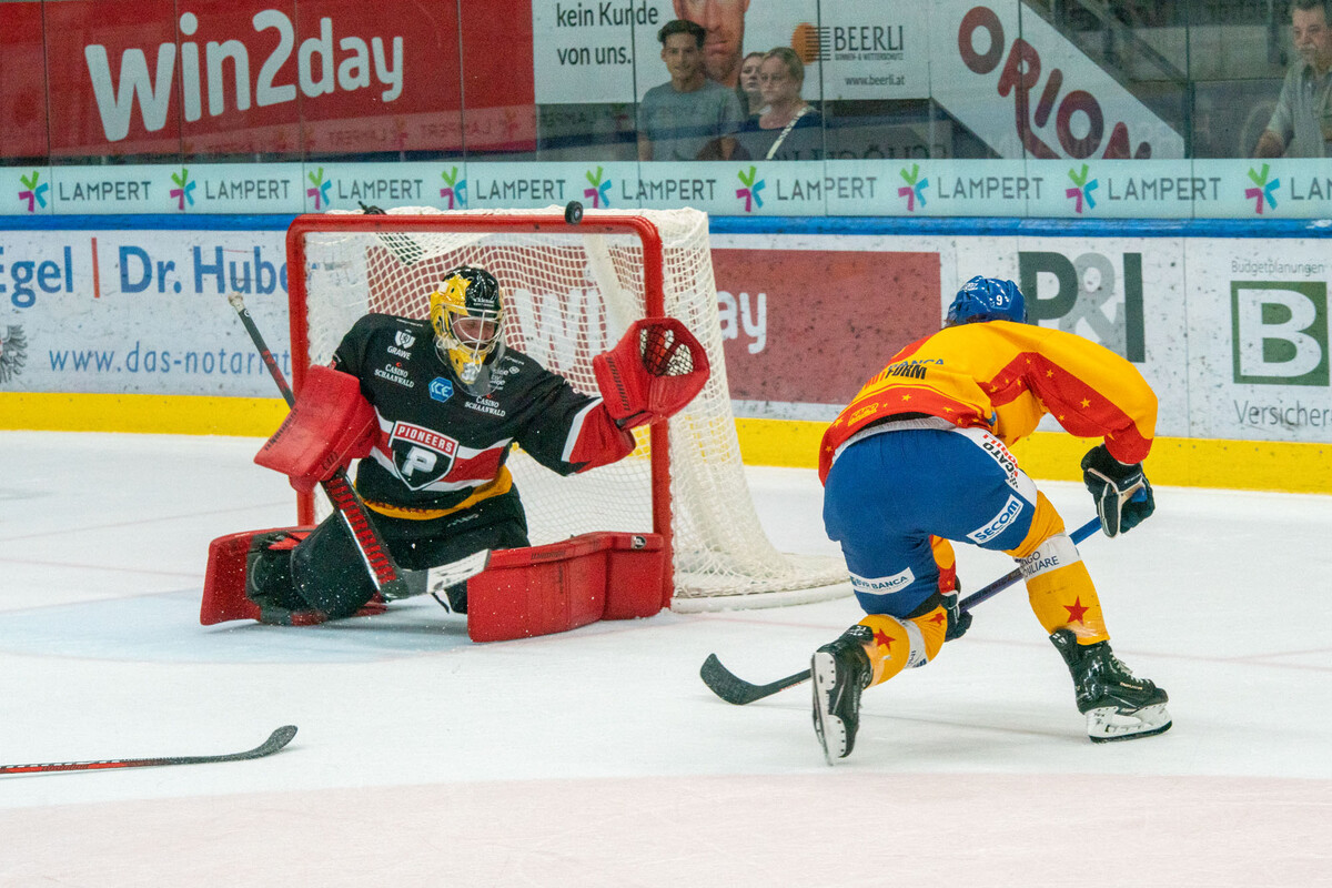 Pioneers-Goalie Alex Caffi schaffte in seinem ersten Saisonmatch gleich ein Shutout.