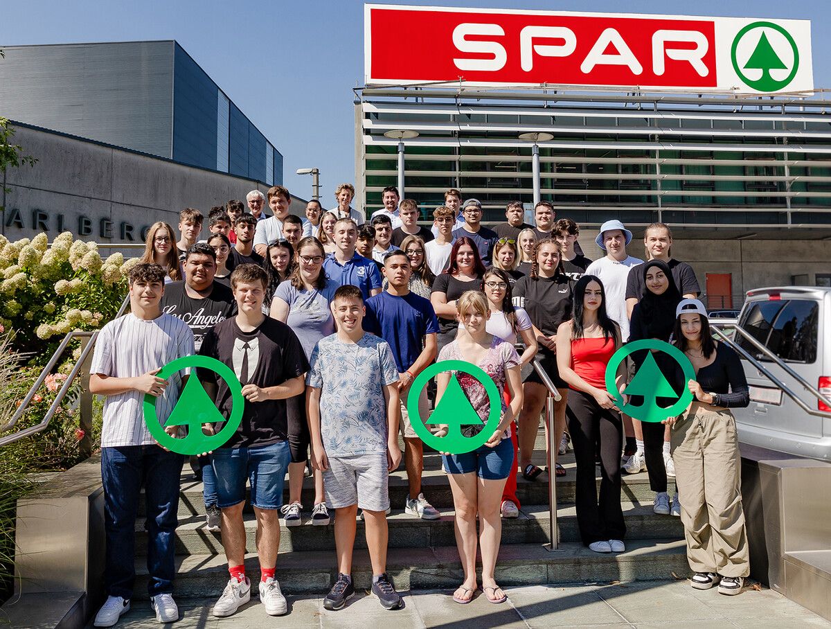 Spar 63 Jugendliche haben ihre Lehre bei Spar begonnen und damit auch einen neuen Lebensabschnitt. spar