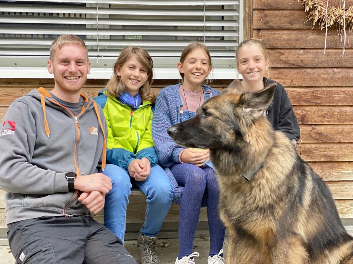 Spendenübergabe im Tierschutzheim. TSH