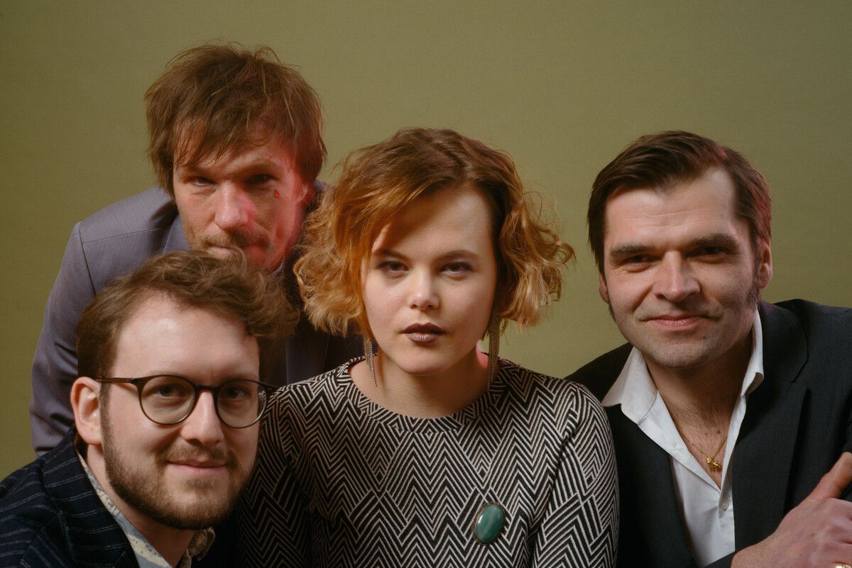 Stereo Ida (v. l.): Patrick Fahser (E-Gitarre, Gesang), Andreas Vetter (Felle), Mona Ida Gerstenmayer (Gesang, Akustikgitarre), Marcello Girardelli (Bass).G. Klocker