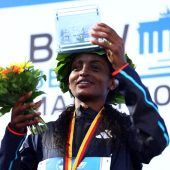 Fabelweltrekord von Assefa in Berlin