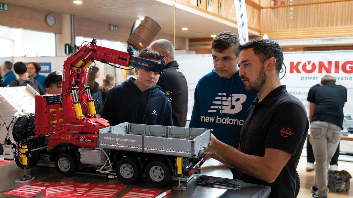 30 Aussteller präsentieren ihre Unternehmen und Lehrberufe auf der Messe. Wige