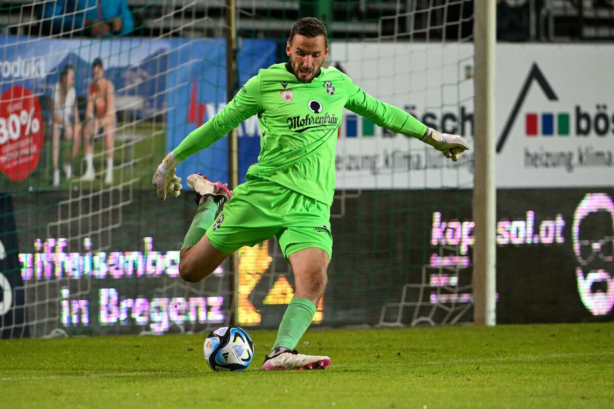 Auf SWB-Goalie Franco Flückiger und Co. wartet beim GAK ganz viel Arbeit. Doch auf den 32-Jährigen ist Verlass, er kassierte bislang erst sieben Gegentore.gepa