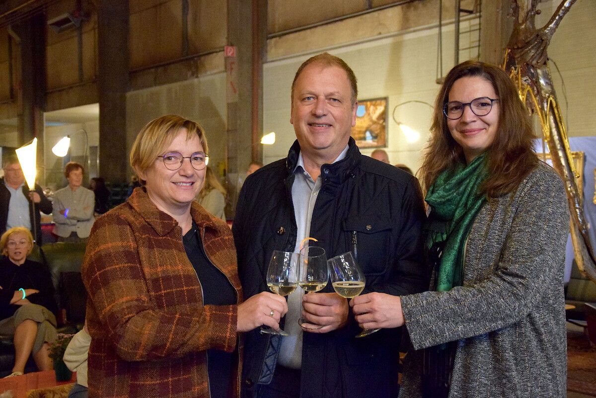 Bäckermeister Hanno Fuchs mit Gattin Heidi (l.) und Michaela Cifci (Apotheke Bludenz Stadt).sco(3)