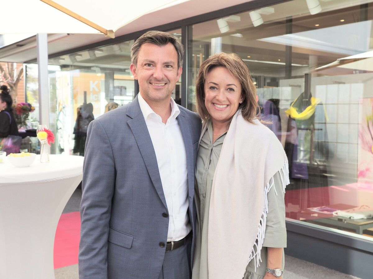 Bgm. Martin Staudinger und Daniela Gmeiner (Schloss Hofen).
