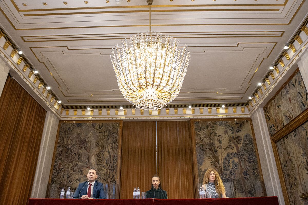 Bogdan Roščić, Alessandra Ferri und Lotte de Beer. APA/TOBIAS STEINMAURER
